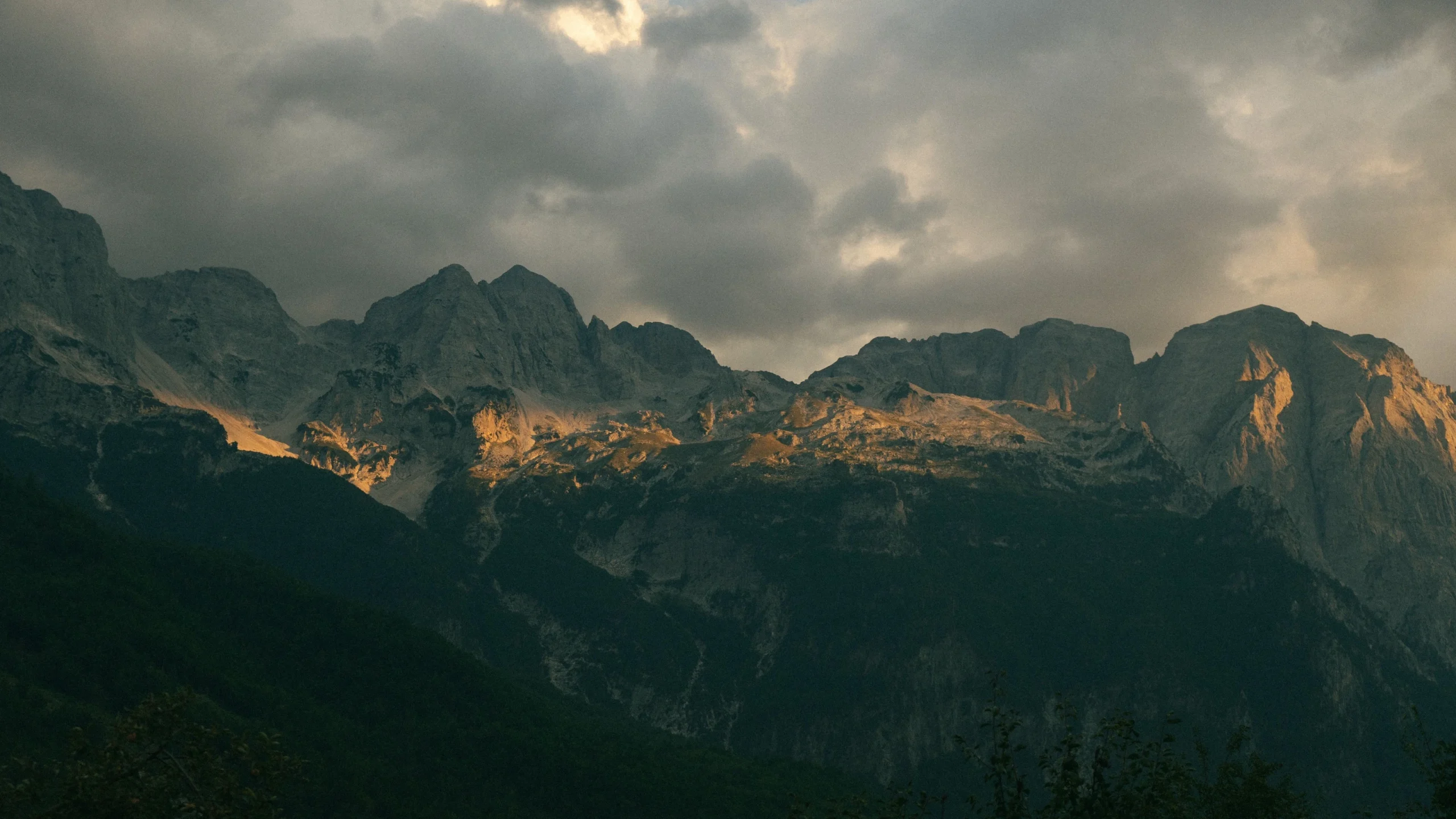 Luxury incentive hiking tour in the Albanian Alps by Zeta Travel Albania
